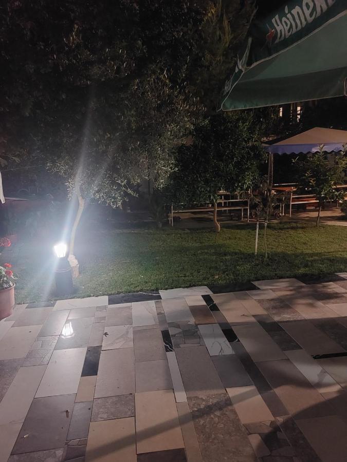 דורס Vila Hyseni מראה חיצוני תמונה